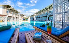 The Briza Beach Resort Khao Lak